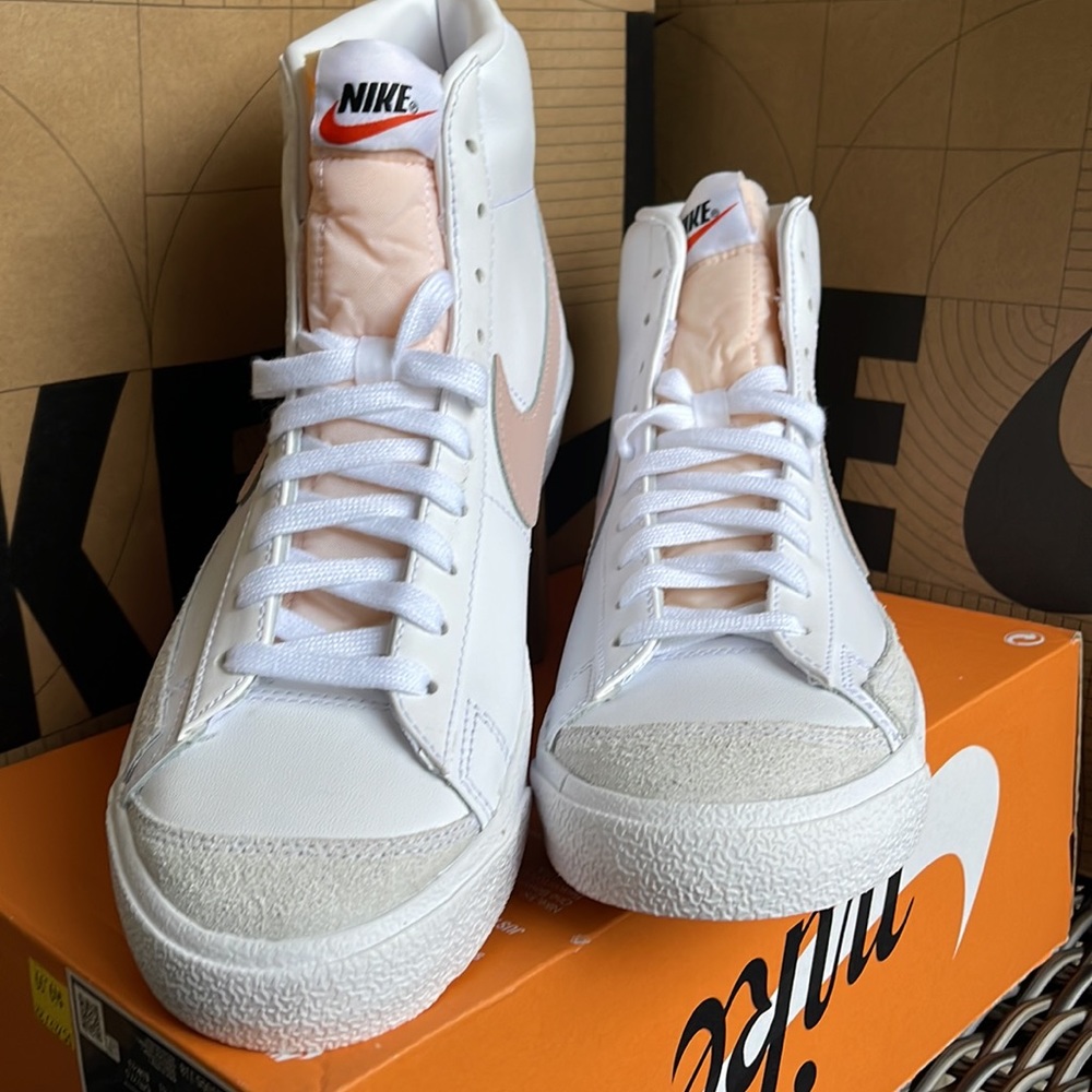 Nike W Blazer Mid ` 77 White / Pink Oxford - Black MEN`S - Picture 7 of 16